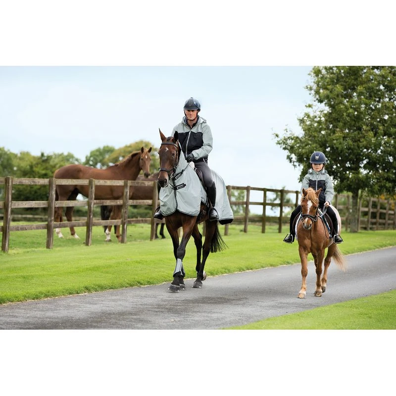 Horseware Corrib Reflective Jacket - Reflective Grey 2 Horseware Corrib Reflective Jacket - Reflective Grey - Image 2