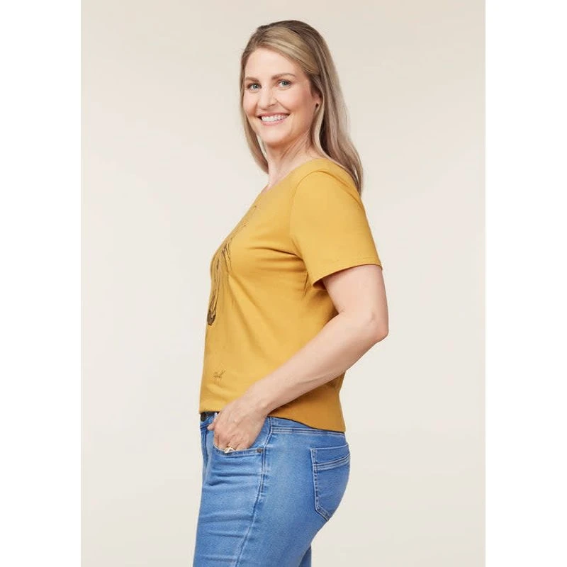 EQL Women's Graceful Horse T-Shirt - Dijon 3 EQL Women's Graceful Horse T-Shirt - Dijon - Image 3