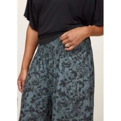 EQL Women's Soft Sweep Wide Leg Print Pant - Bluegrass Countryside 10 EQL Women's Soft Sweep Wide Leg Print Pant - Bluegrass Countryside -Tack Of The Day Store 645403 800 800