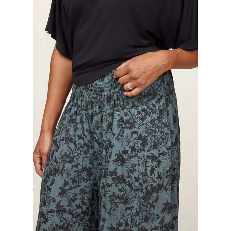 EQL Women's Soft Sweep Wide Leg Print Pant - Bluegrass Countryside 5 EQL Women's Soft Sweep Wide Leg Print Pant - Bluegrass Countryside - Image 5