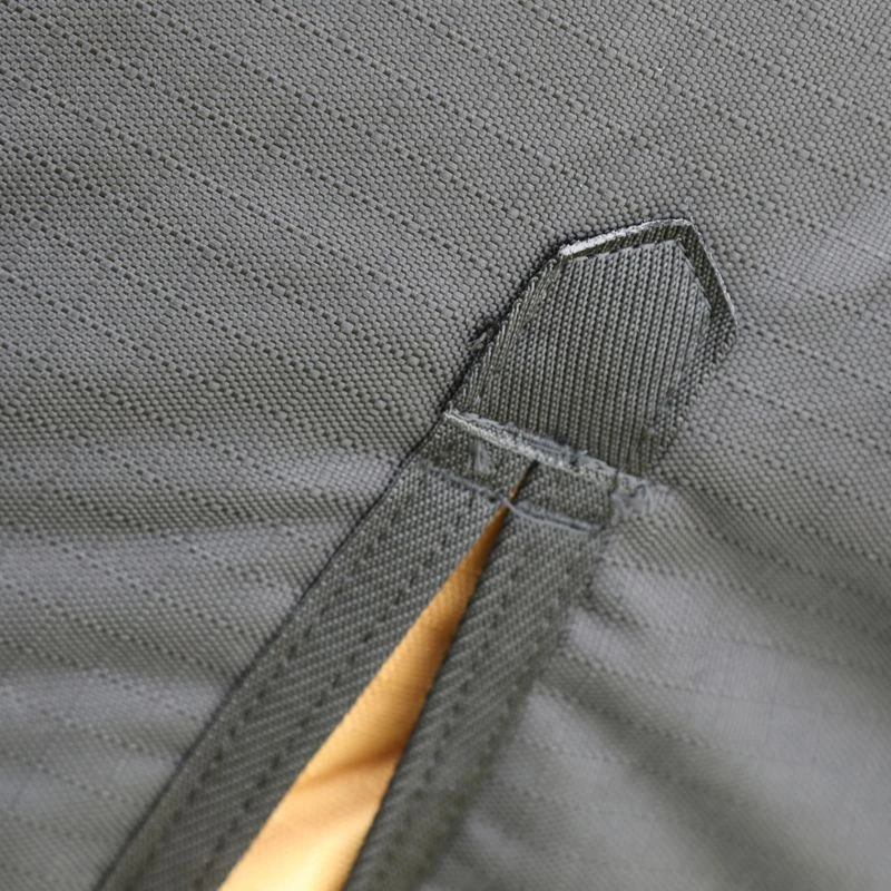 Shires Highlander Plus 200G Standard Neck Turnout - Black/Gold 2 Shires Highlander Plus 200G Standard Neck Turnout - Black/Gold - Image 2