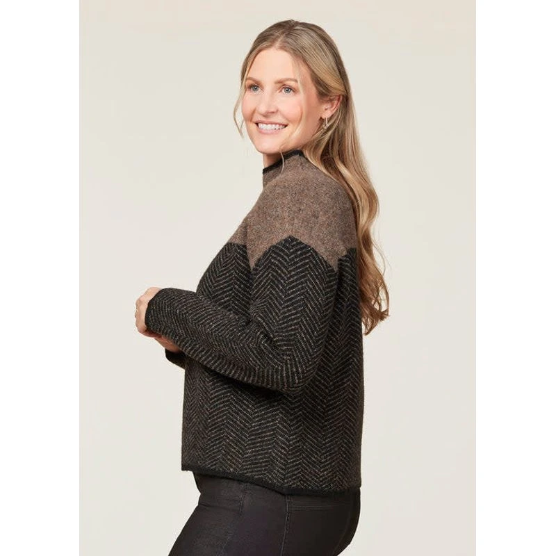 EQL Women's Funnel Neck Herringbone Sweater - Truffle 3 EQL Women's Funnel Neck Herringbone Sweater - Truffle - Image 3