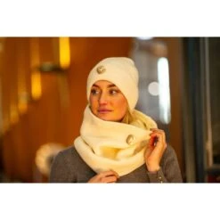 Catago Barbel Loop Scarf - Off White
