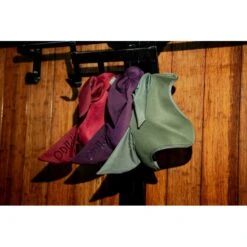 Amigo Earnet - Winterberry -Tack Of The Day Store 836291 800 800